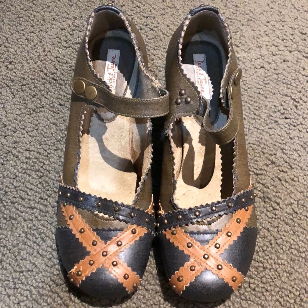 EUC Dick & Jayne LA Funky Heels